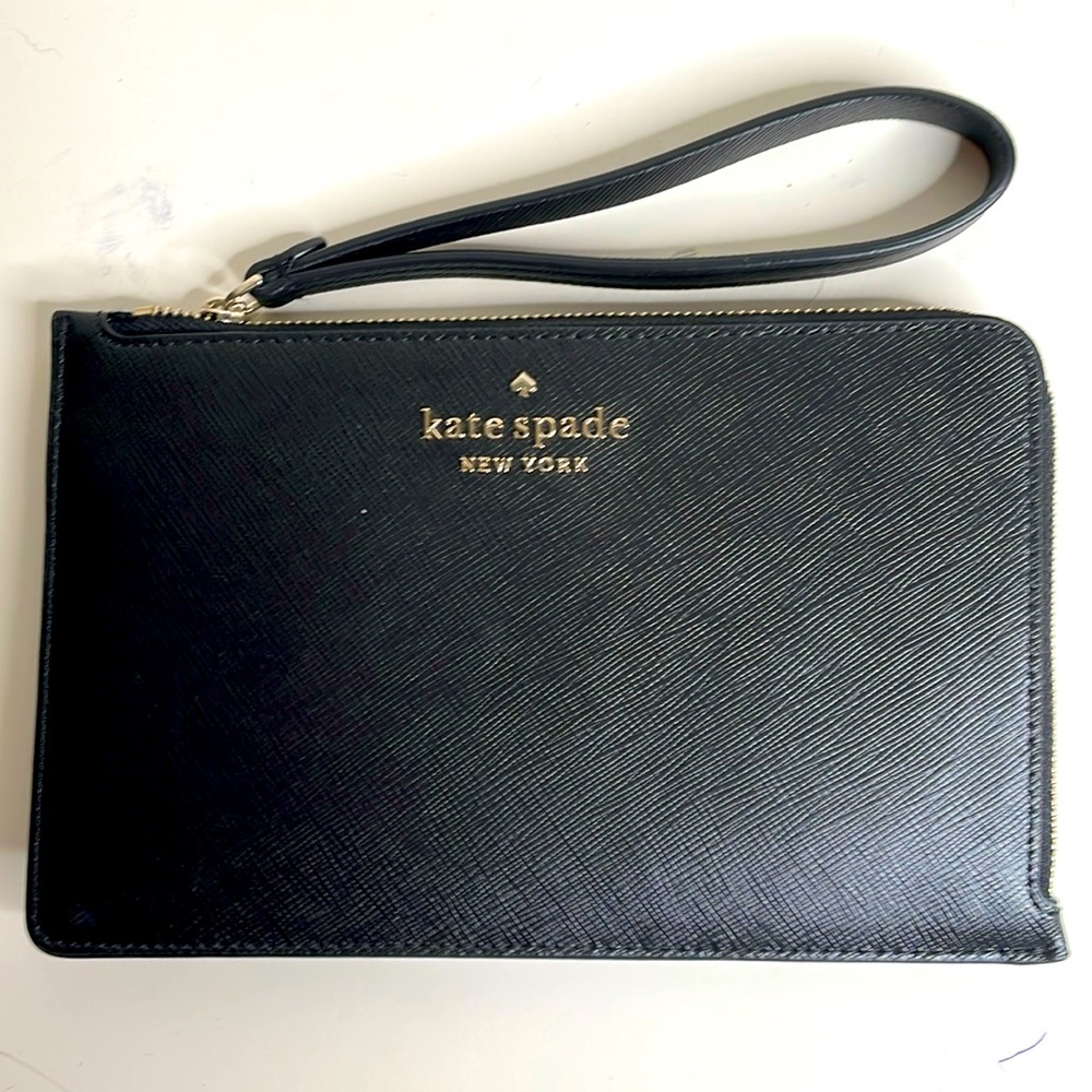 Kate Spade Staci L zip medium clutch wristlet in black saffiano leather